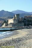 Chteaux - Janvier 2005. Château Royal de Collioure (66). Extérieur côté port.