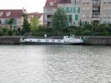 Bateaux&nbsp;-&nbsp;Juin 2004. Un bateau sur l'oise pr&egrave;s de Cergy (95).