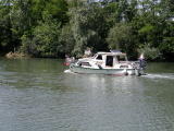 Bateaux&nbsp;-&nbsp;Juin 2004. Un bateau sur l'oise pr&egrave;s de Cergy (95).